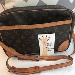 LV Trocadero 27, Date Code 884TH, GUC.